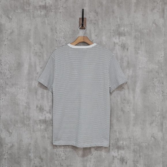 Kenneth Cole Reaction Striped Eyelet Henley T-Shirt, M - Picture 2 of 4